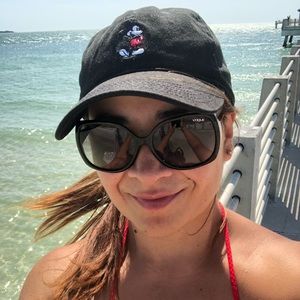 Meet your Posher, Aliona